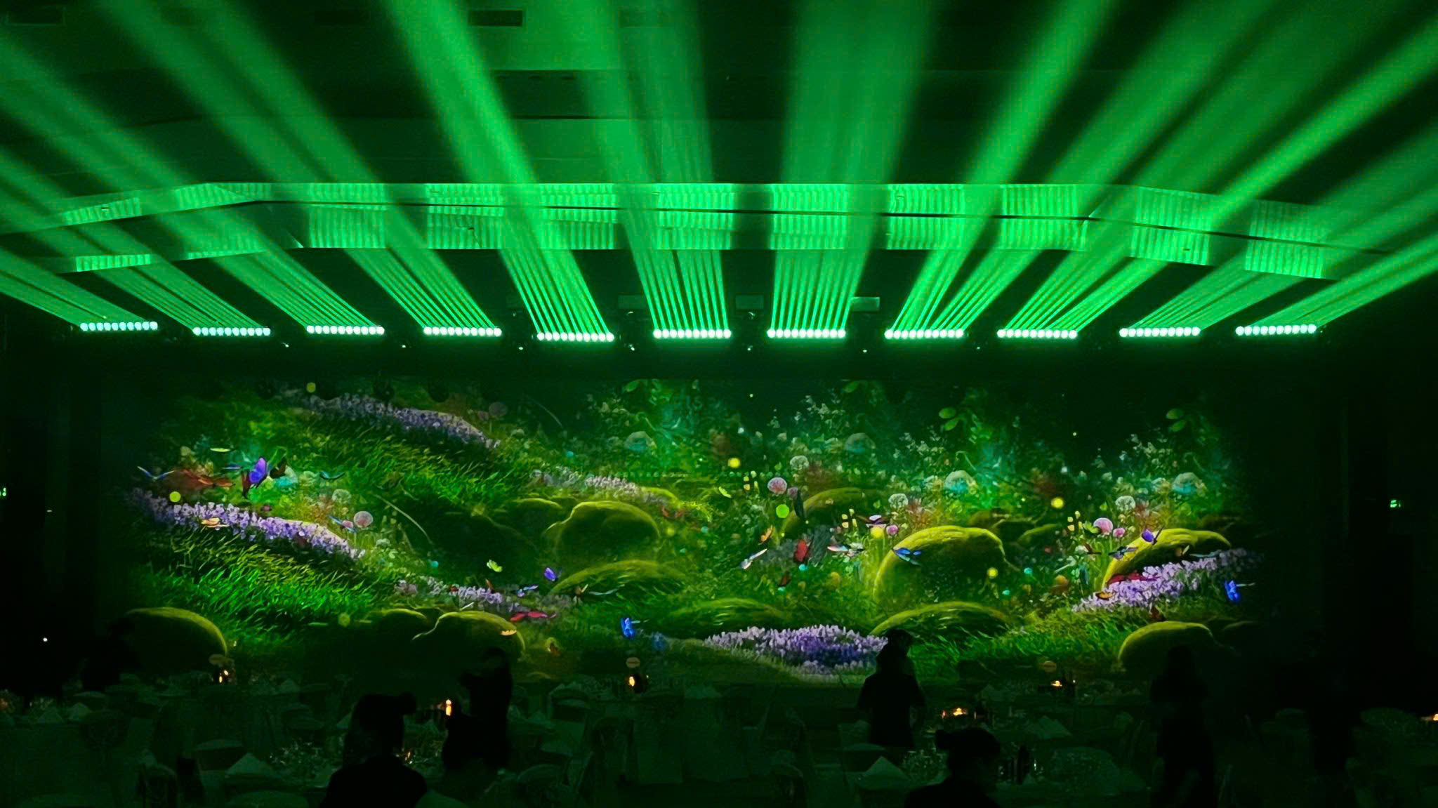 Hologram 3D Cho Sự Kiện Ra Mắt Sản Phẩm Thương Hiệu Lớn: Giải Pháp Trình Diễn Đẳng Cấp 2026